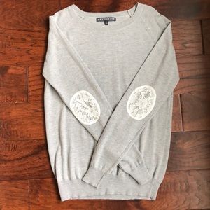 BRIXON IVY Gray sweater.